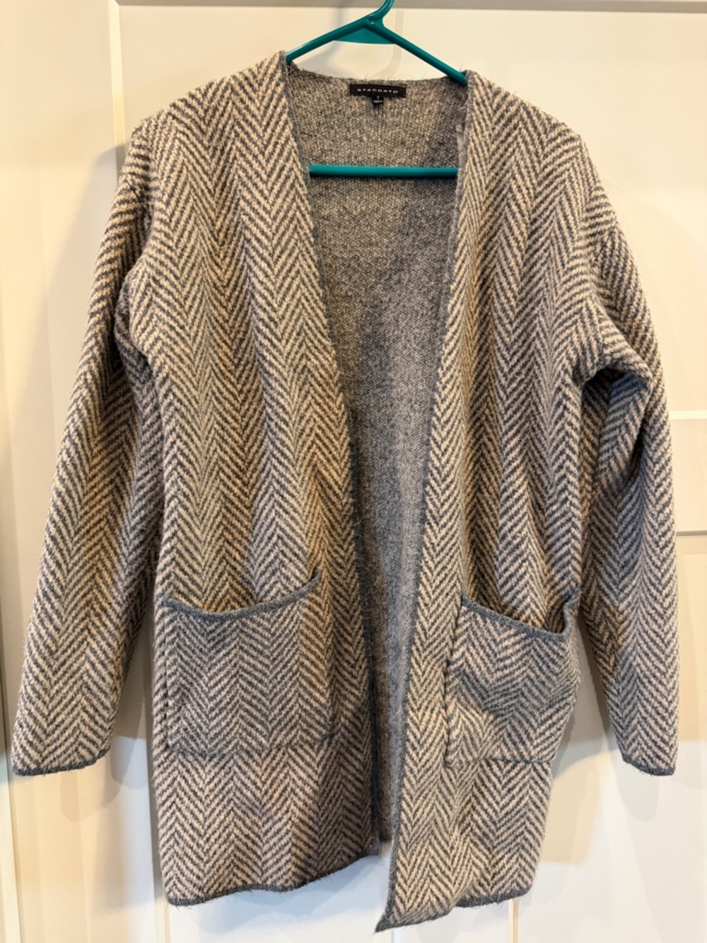 Open-Front Herringbone Knit Cardigan Sweater - Gray/Cream